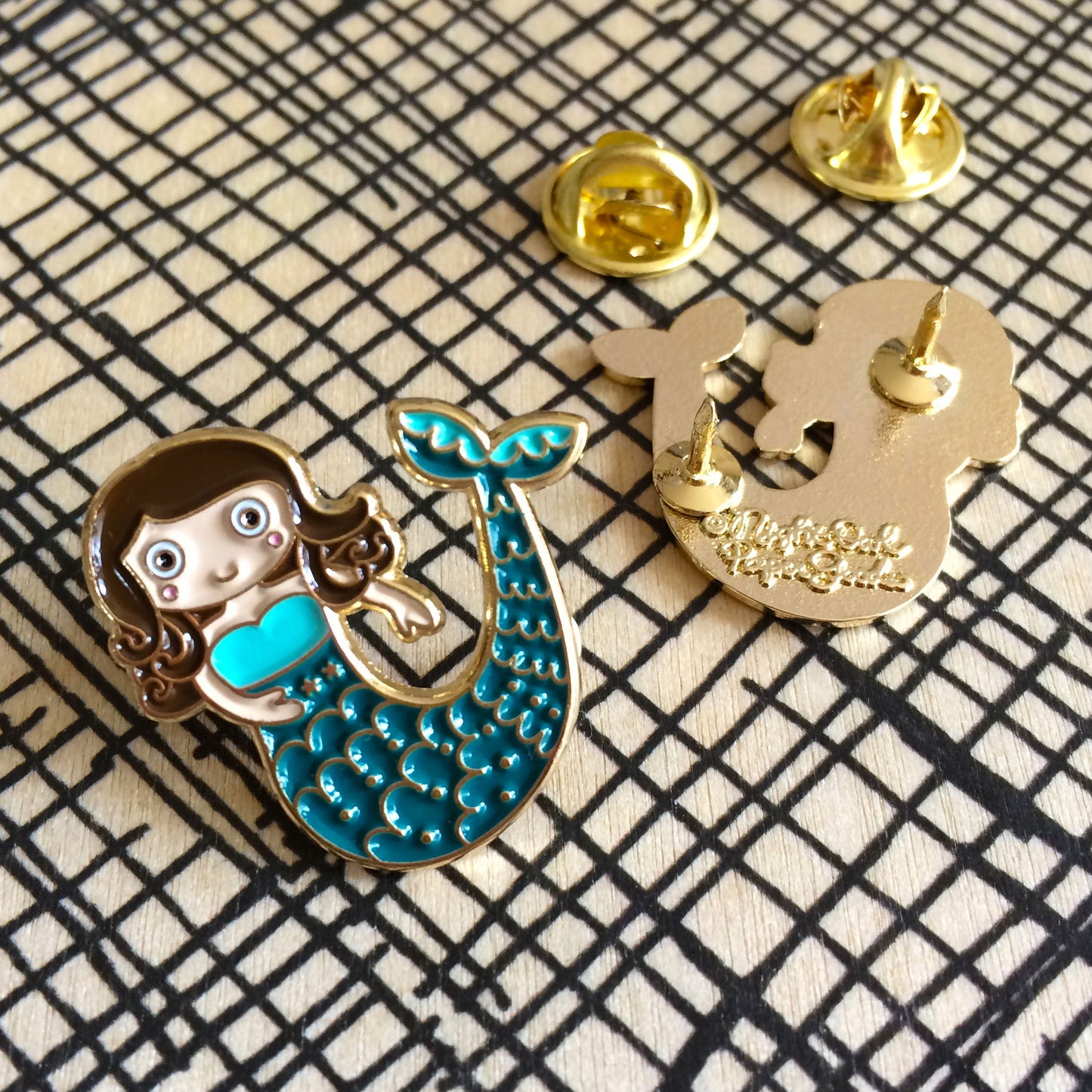 Photo of Magical Flair Pin Pals Gift Set