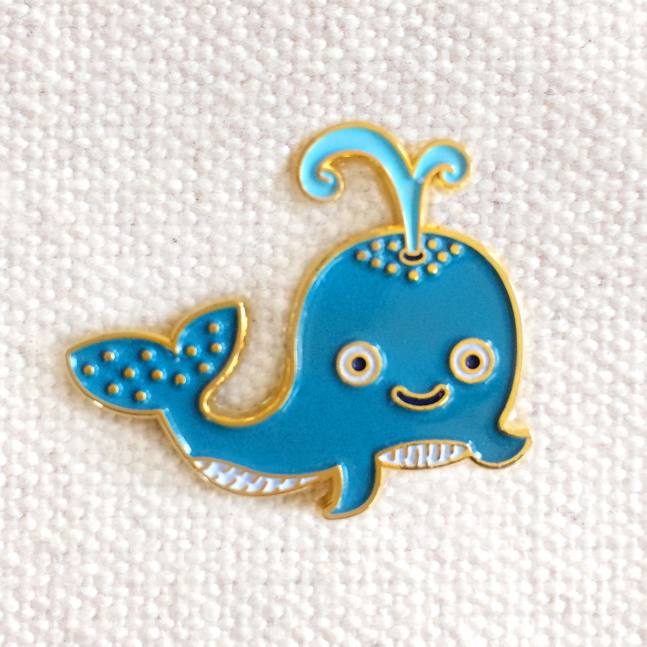 Whale Enamel pin