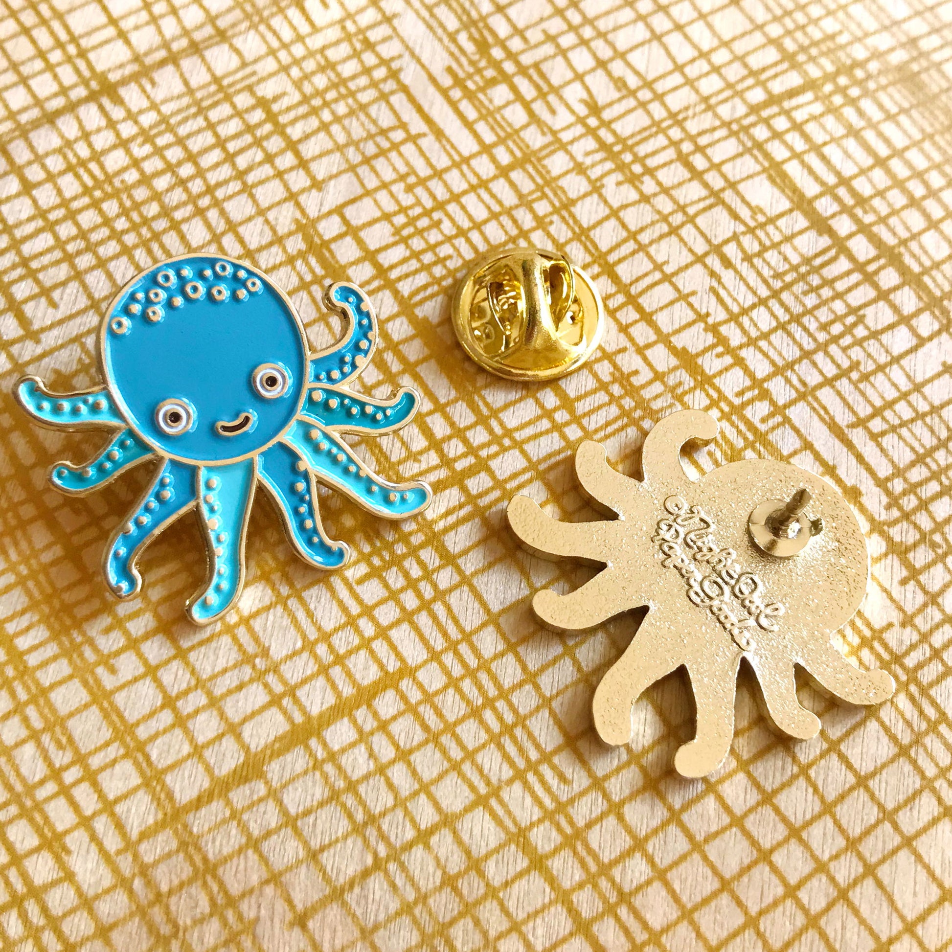 Photo of Sea Critter Flair Pin Pals Gift Set