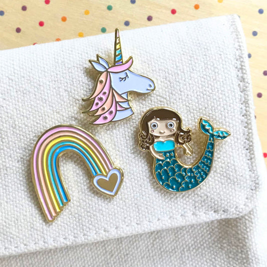 Photo of Magical Flair Pin Pals Gift Set
